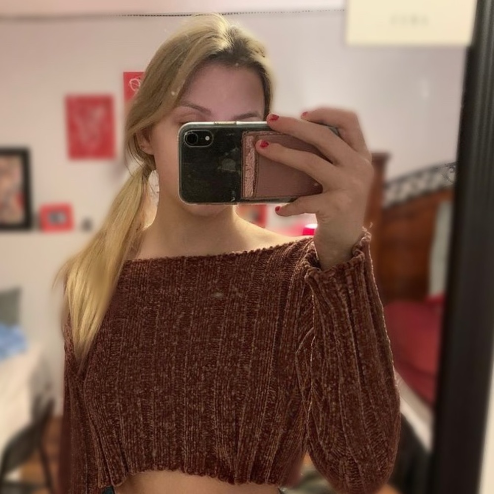 FOREVER 21 SWEATER